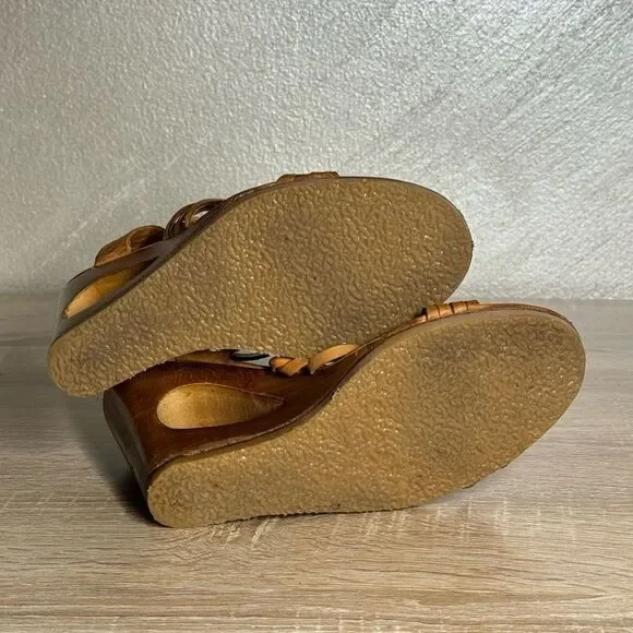 Frye Gabriella 7.5B Cut-Out Wedge Slingback T-Strap Woven Leather Sandals - Picture 7 of 14